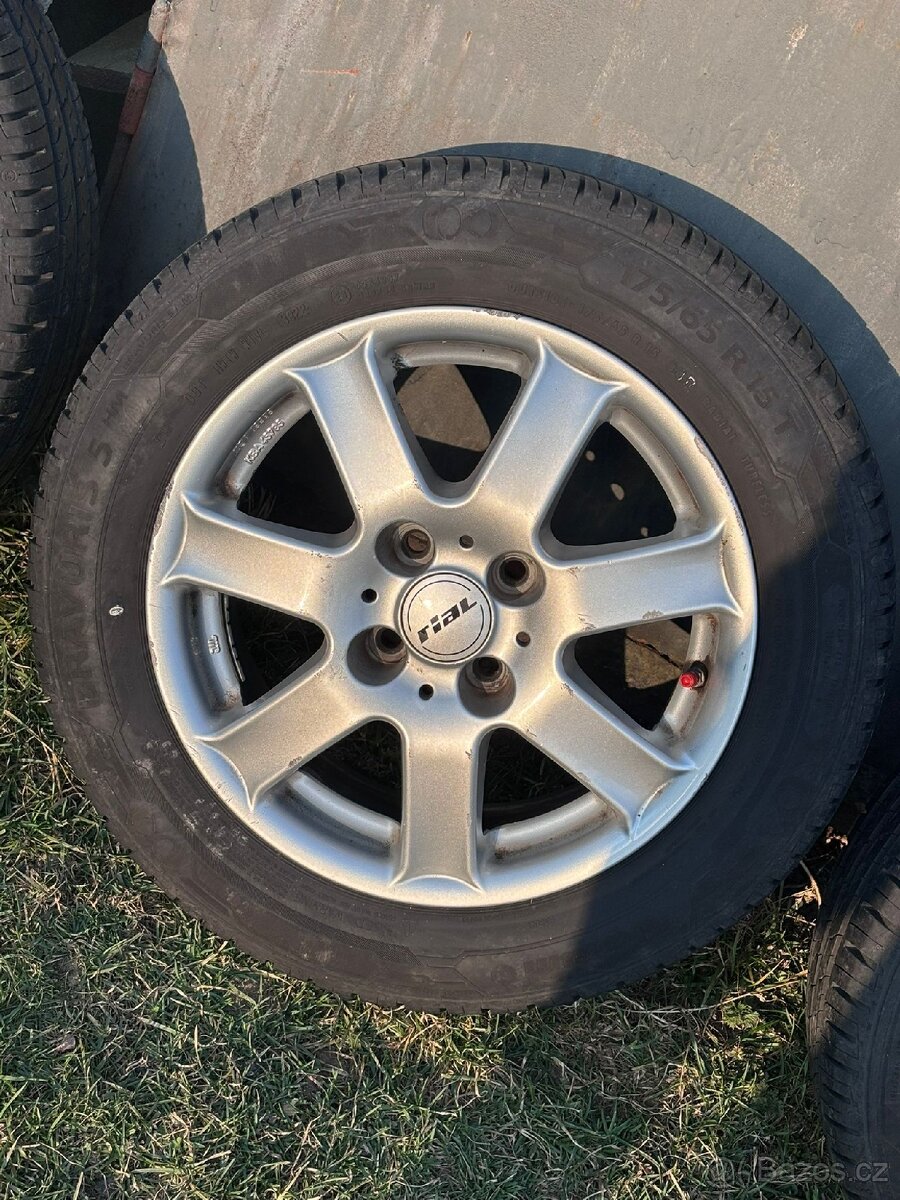 Pneu 175/65 R15 Letni+ alu disky 4x100 56.1