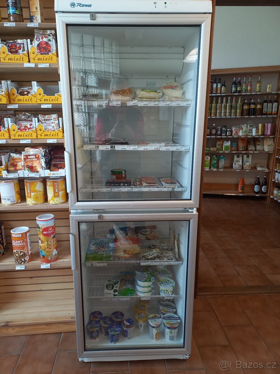 Prosklená lednice Romo