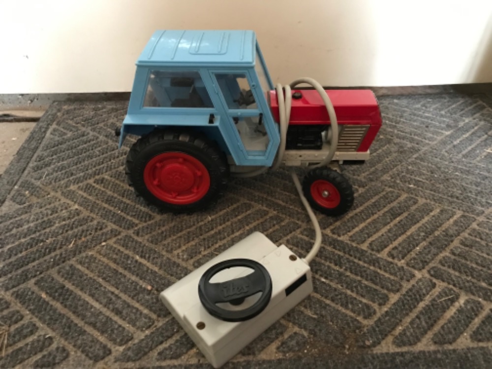Traktor Zetor - na ovládání