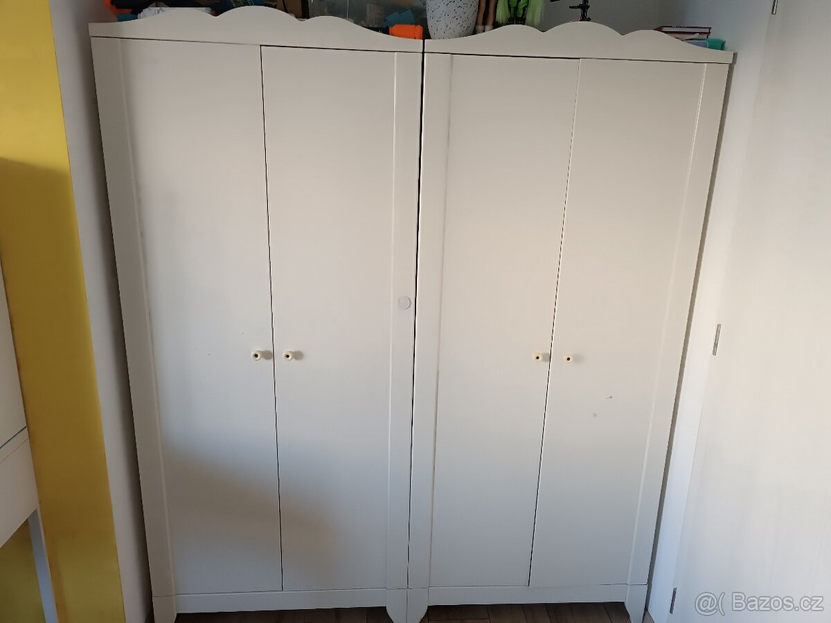 Šatní skříň IKEA
