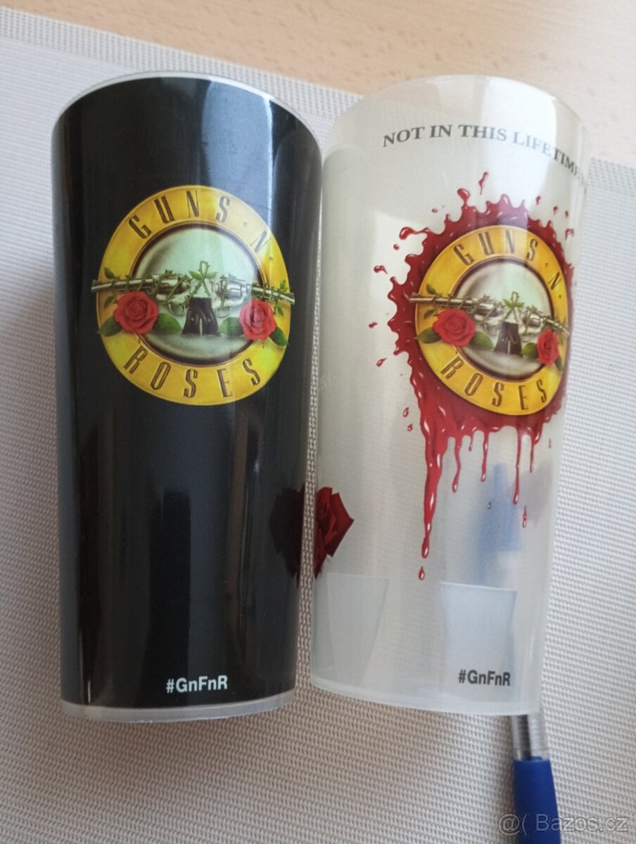 GUNS N ROSES