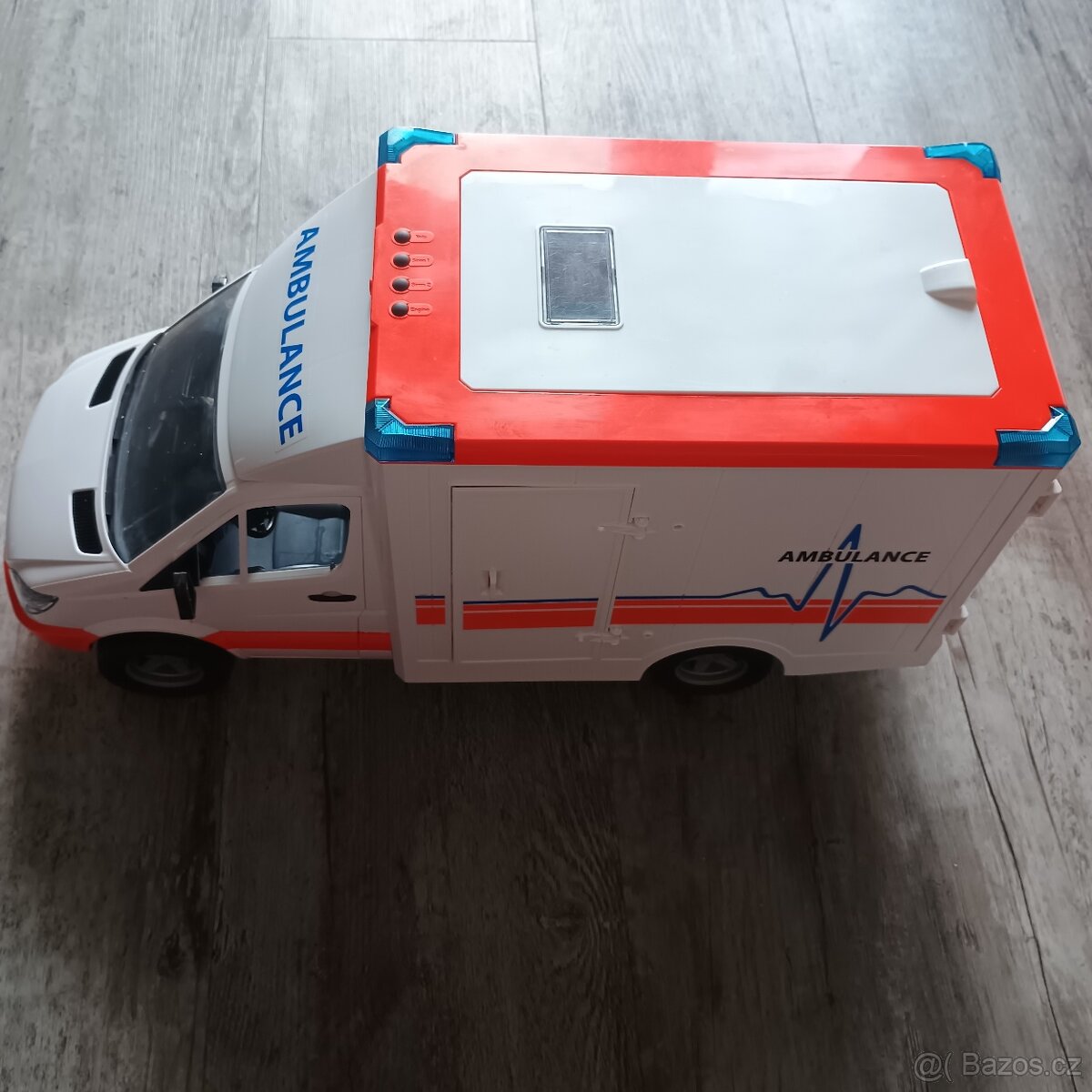 Bruder sanitka
