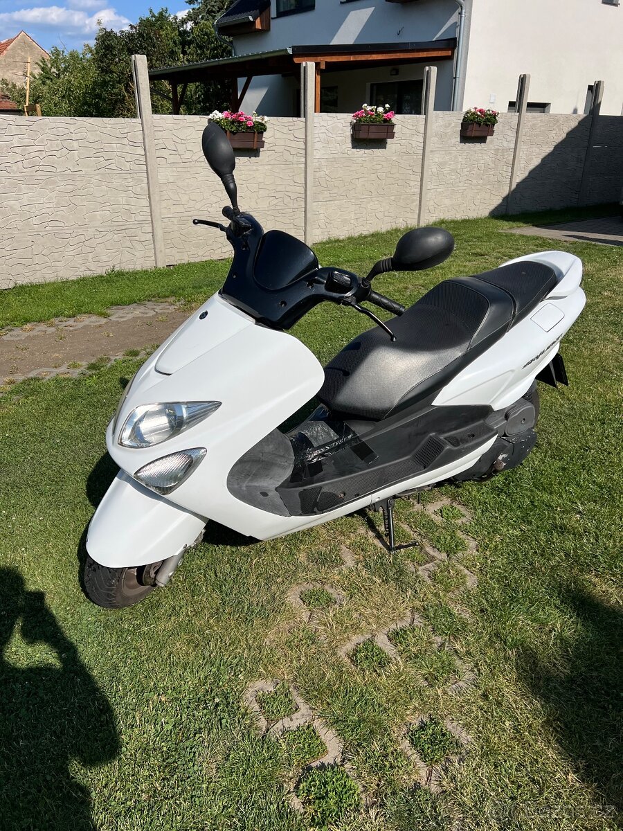 Skútr Yamaha Majesty 125