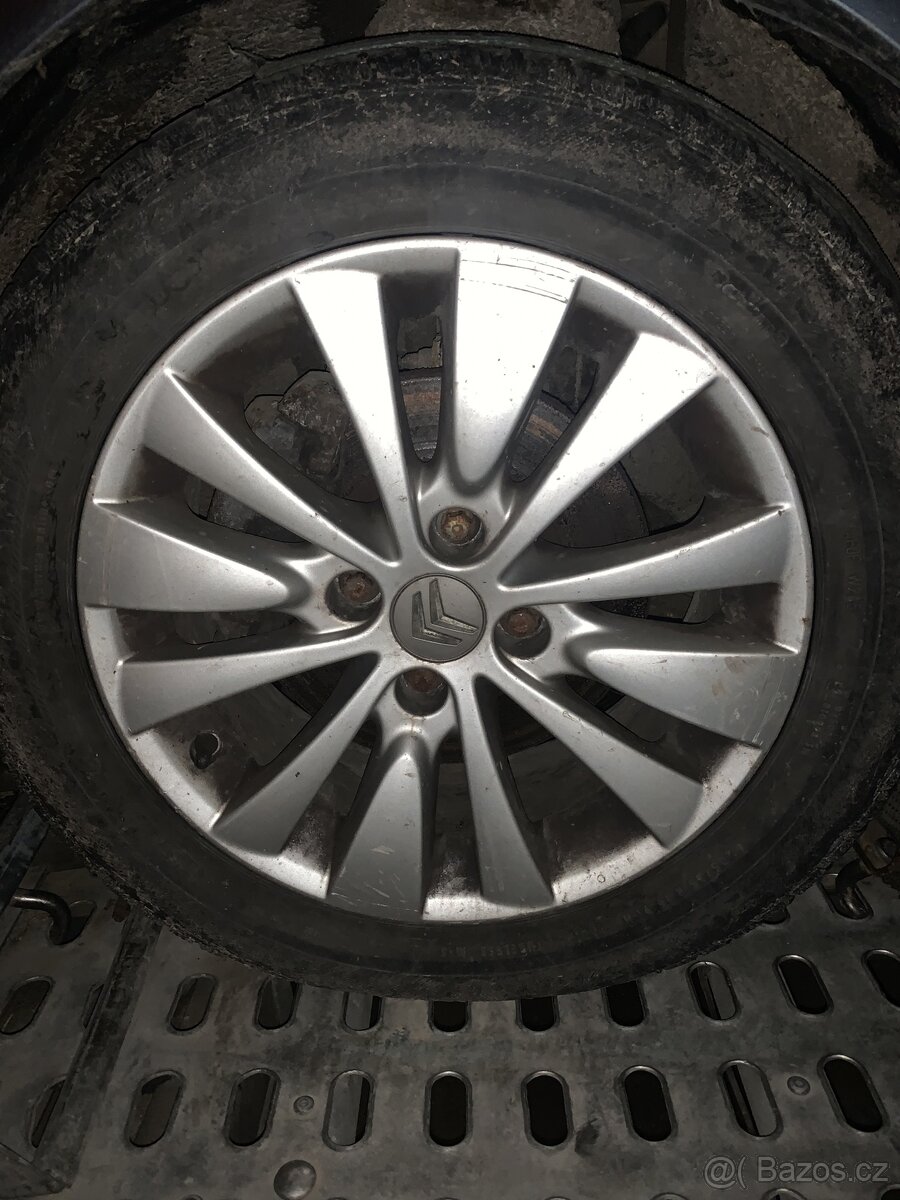 Kola Citroen c4