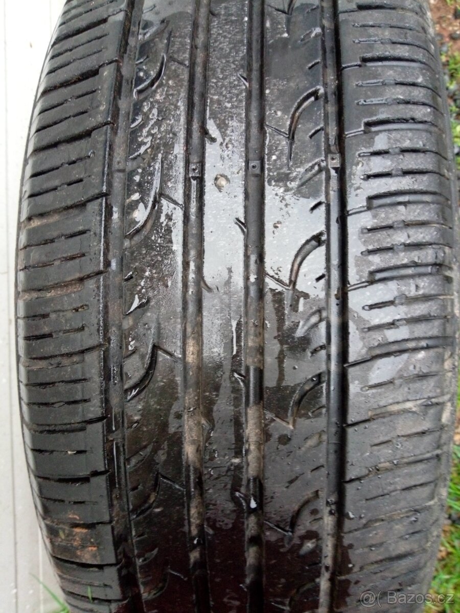 4ks celoročních pneu 205/55 R17 91V Kumho Solus KH 25