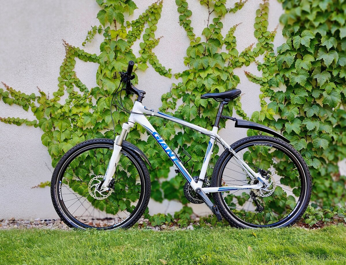 Horské kolo Giant Revel - vel. M, na 170–178 cm