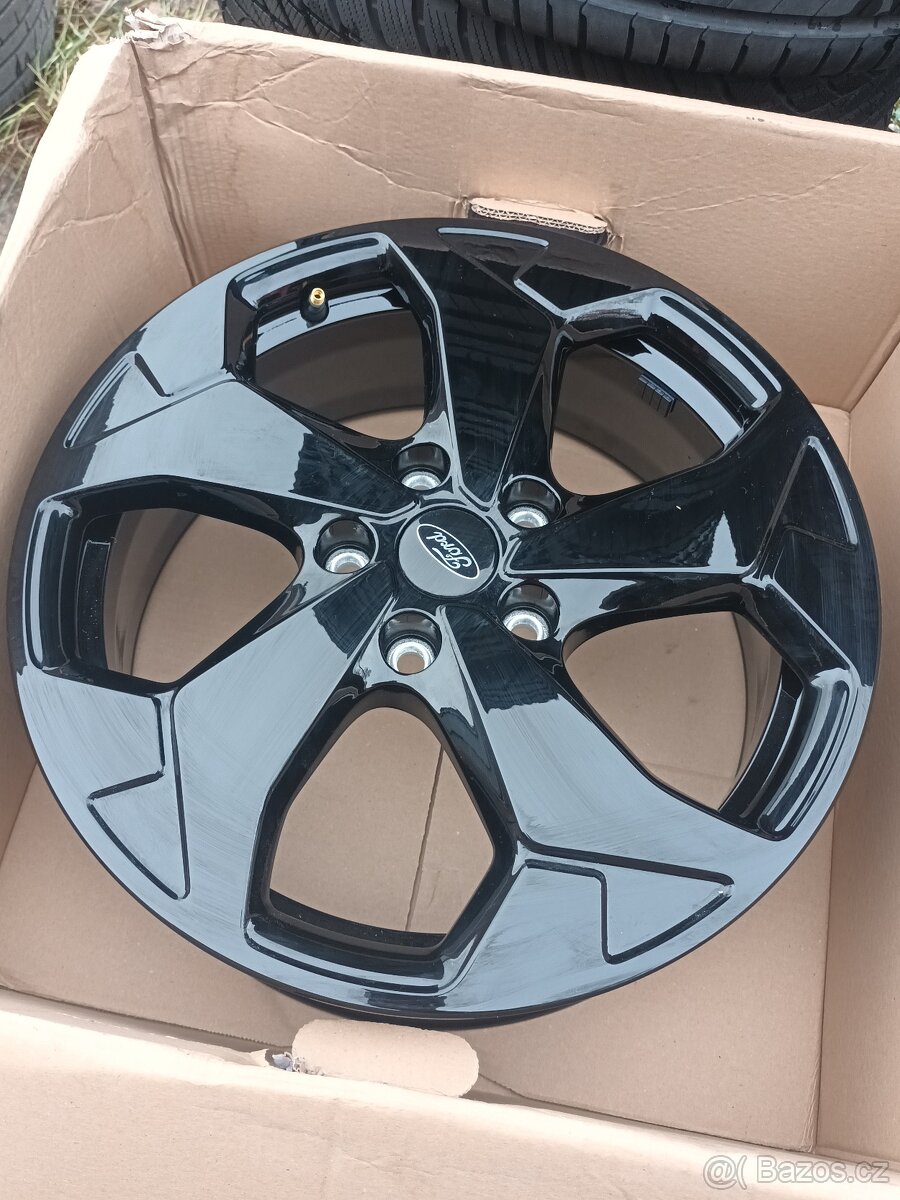 Ford Connect model 2022 VW Caddy originální disky Ford nove