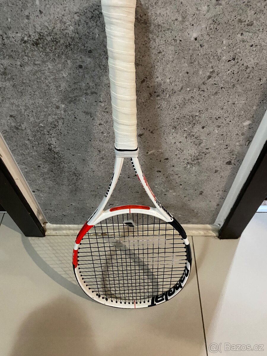 Babolat Pure Strike Tour