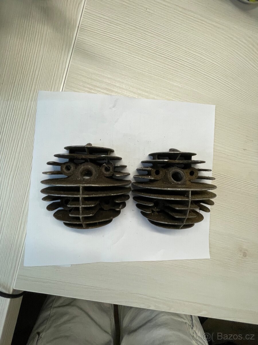 Prodám 2 hlavy na Jawa 555 a 550