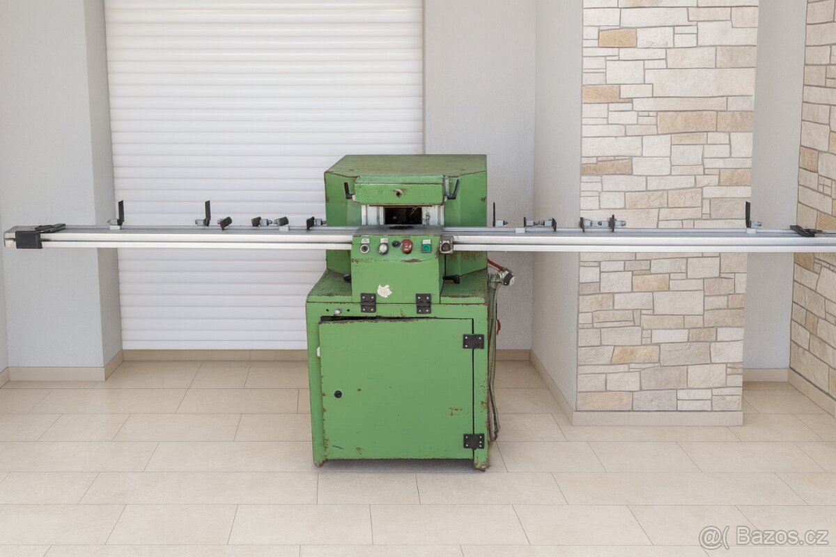 Automat - fréza a vrtačka na okenní kličky schuring GOS
