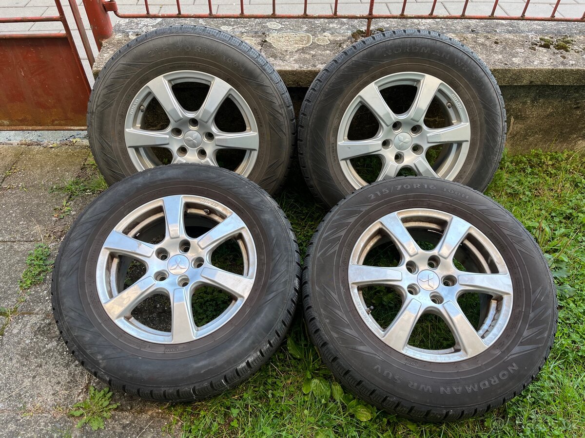 zimní sada kol na Mitsubishi ASX
