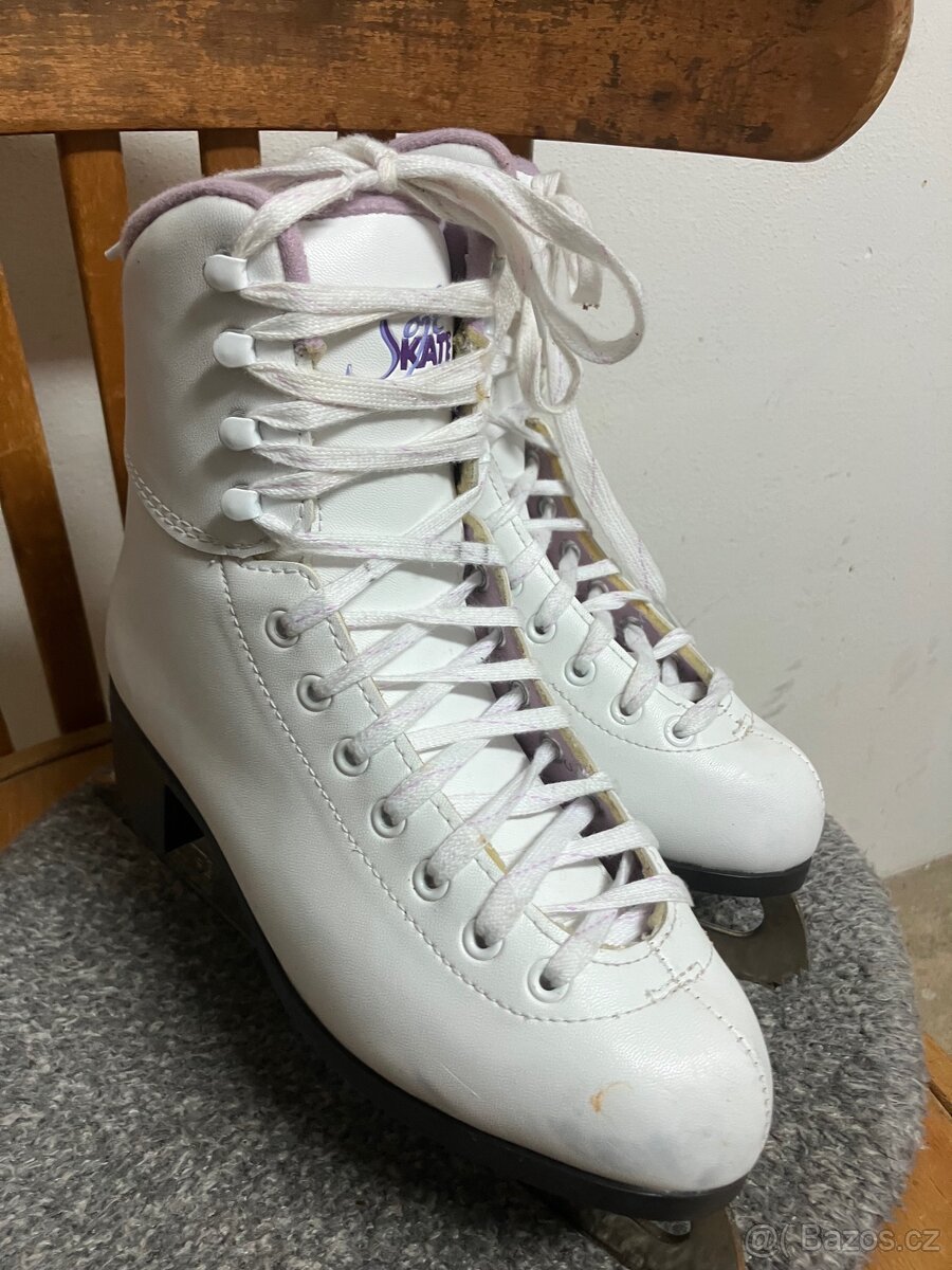 Prodám dámské brusle vel 6