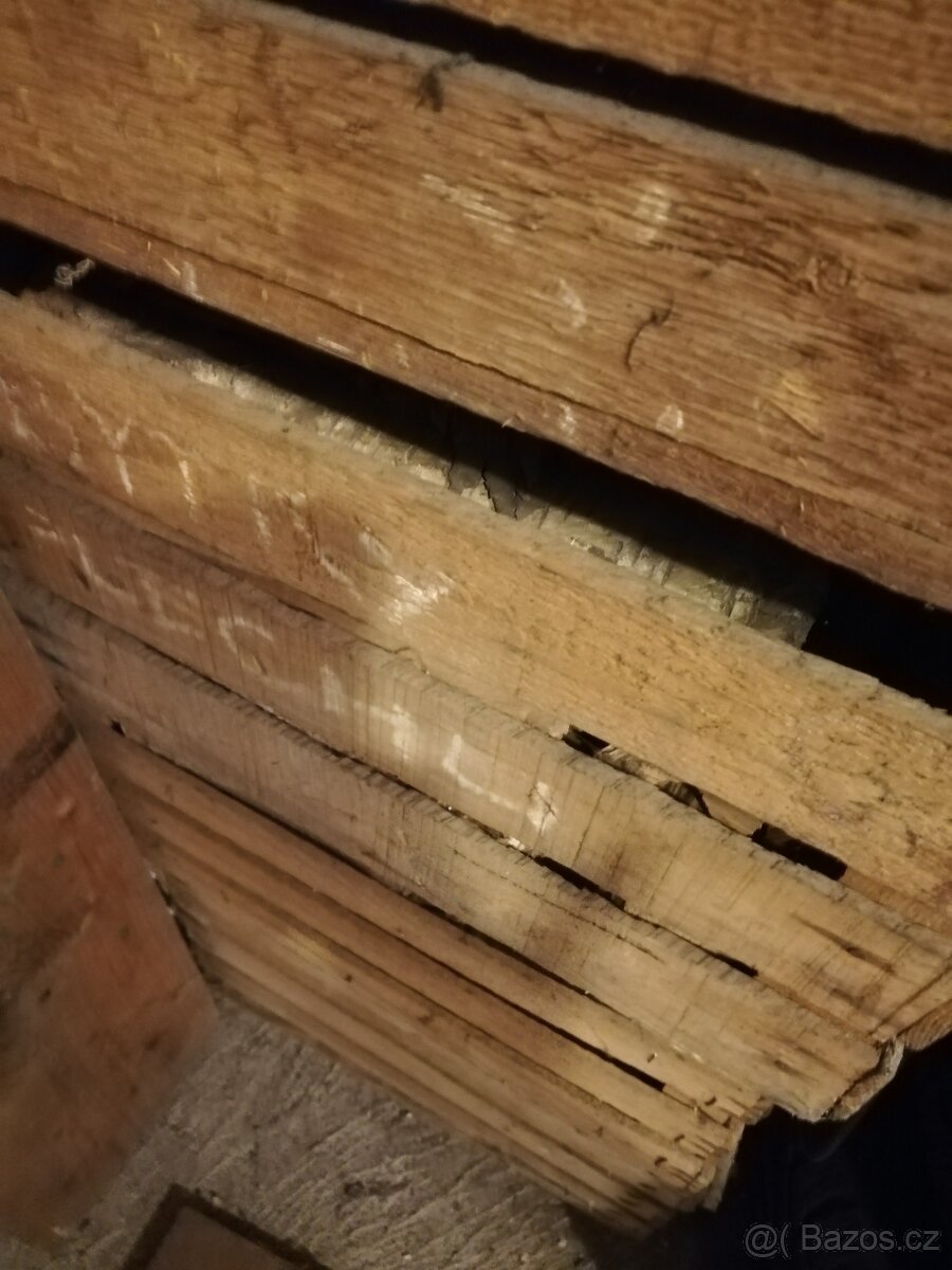 Březová polínka do krbu.