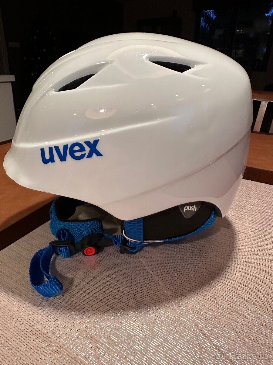 Lyzarska helma Uvex 52-54cm