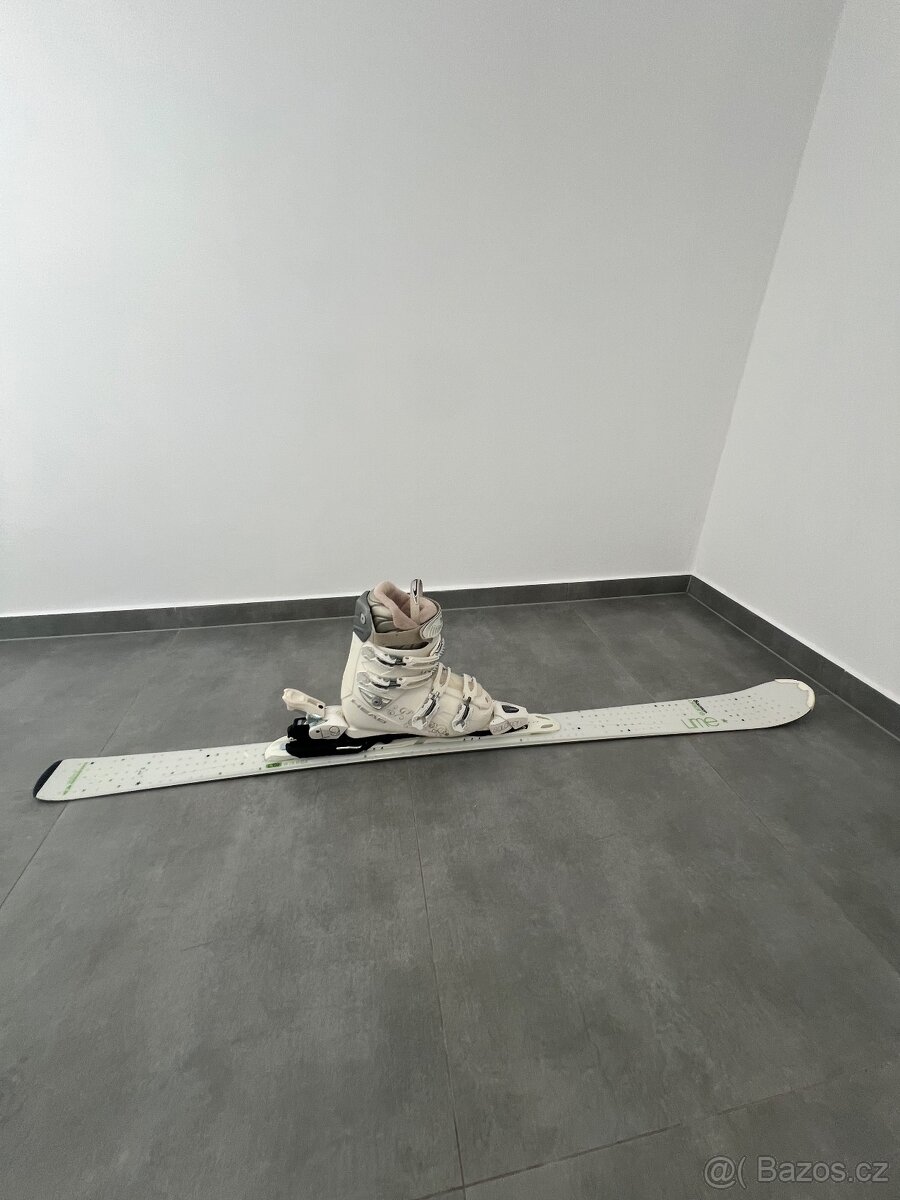 Dámské lyže Salomon, boty a hůlky