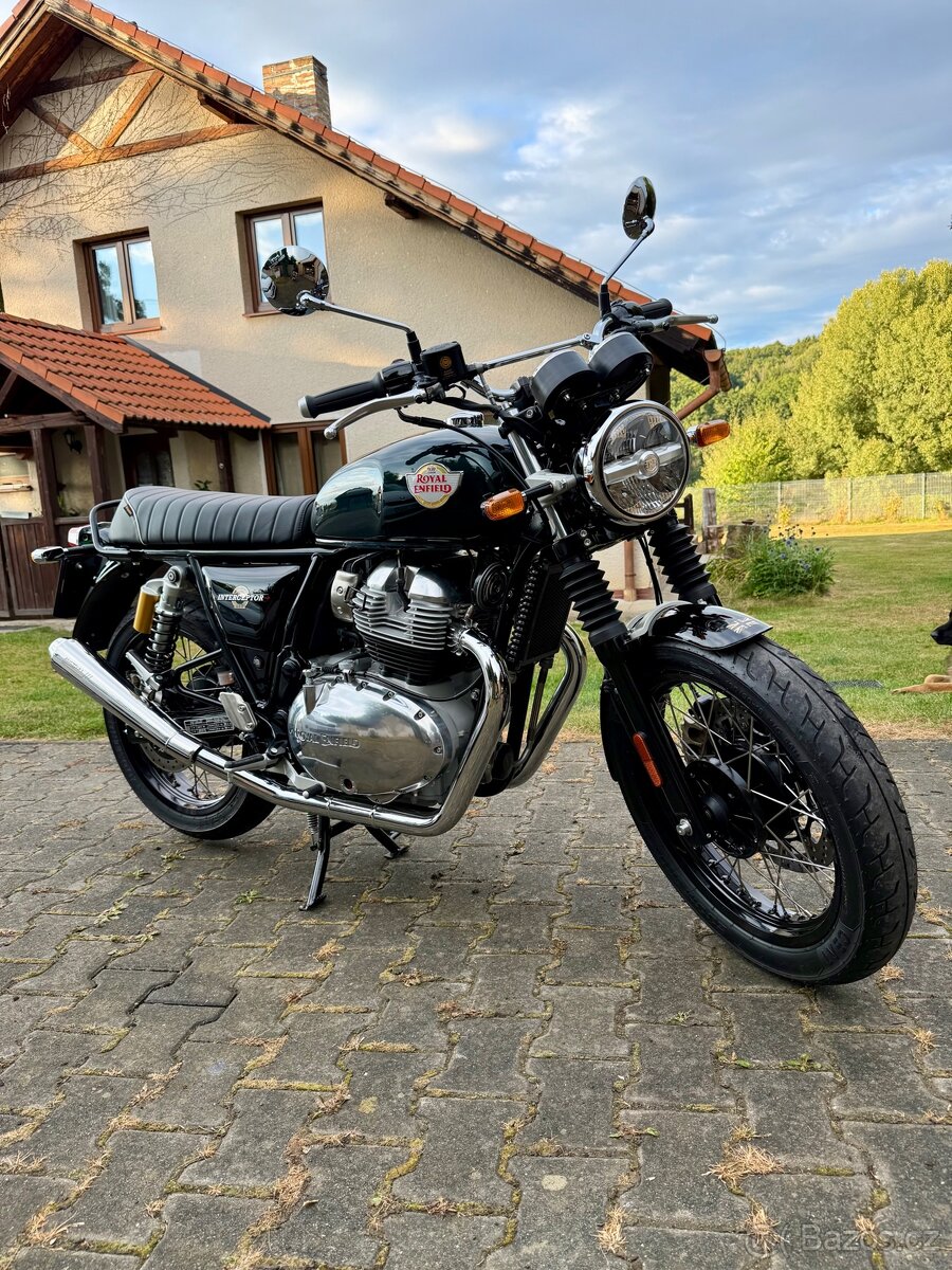 Royal Enfield Interceptor 650 Twin 2025 - 750 km