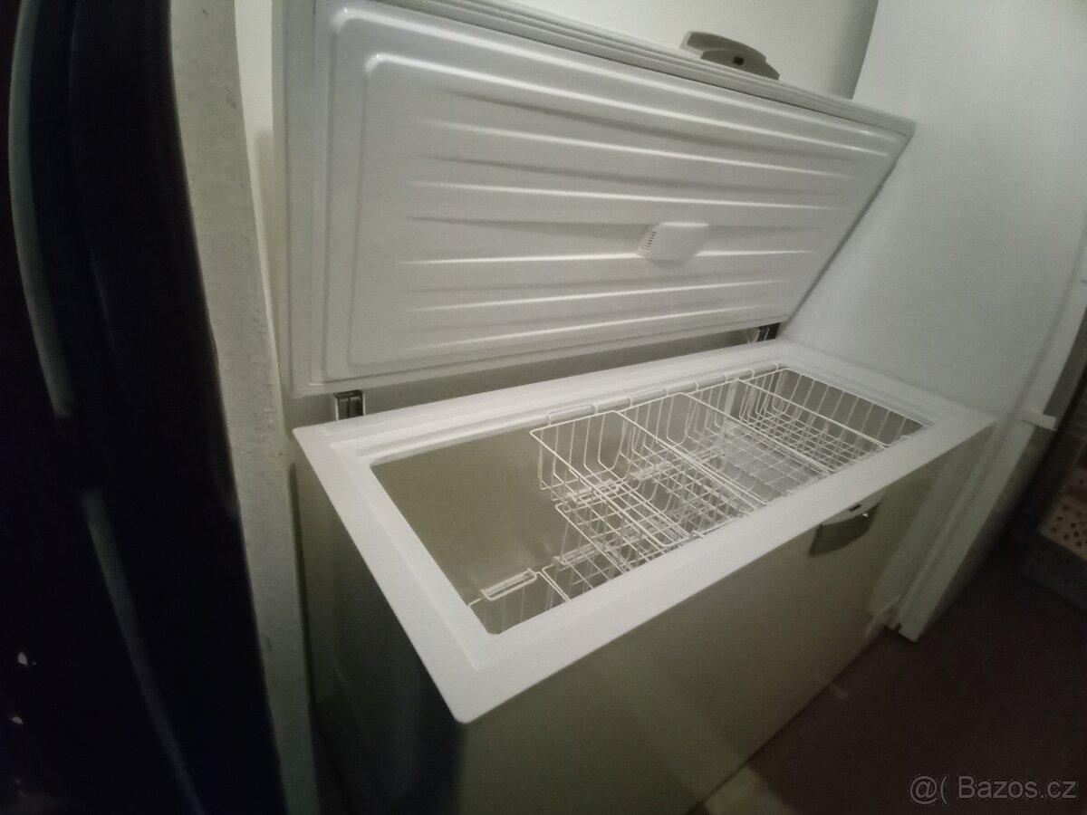 Pultovy mrazak BEKO HSA37530 350l