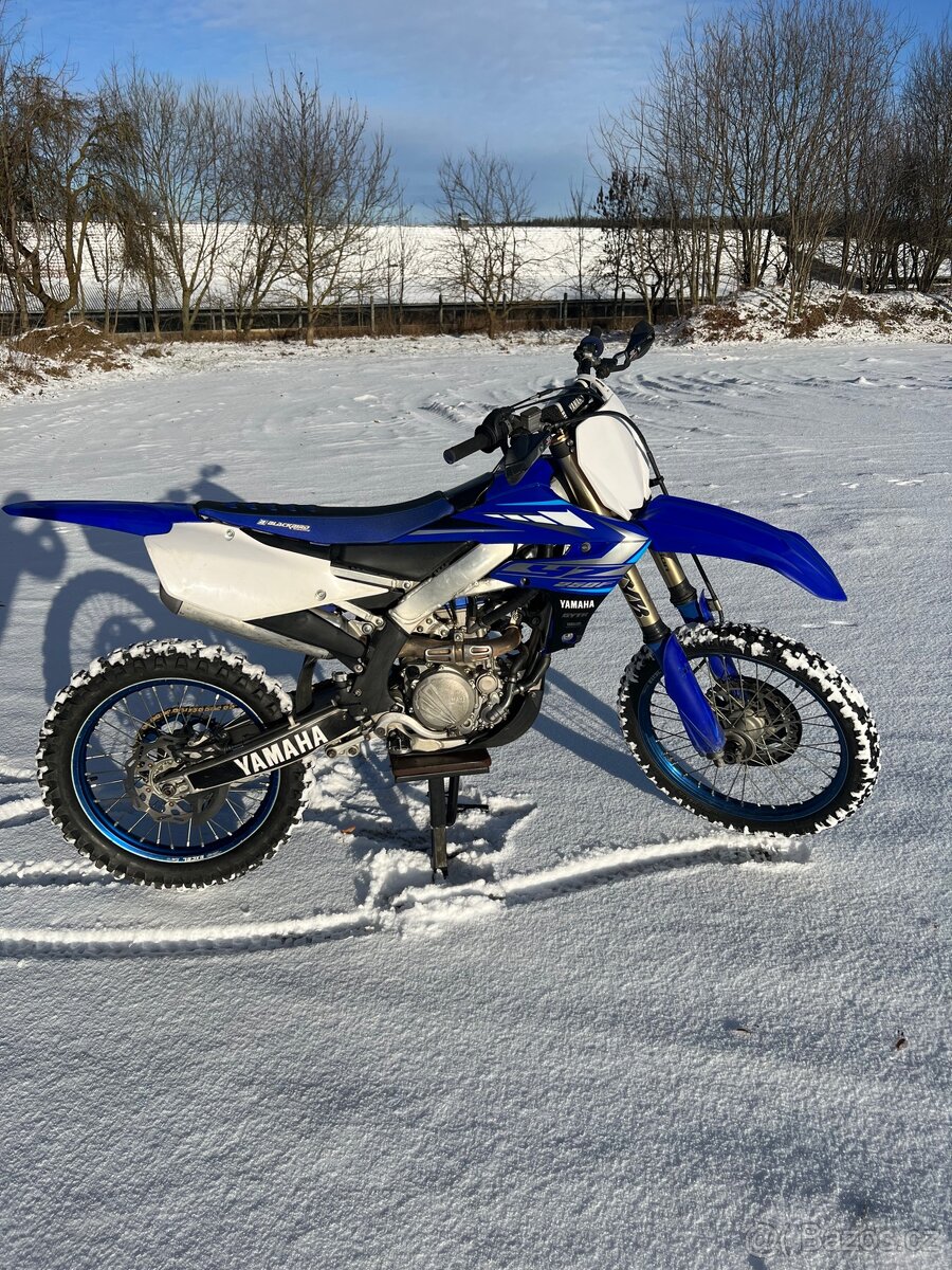 Yamaha yzf250
