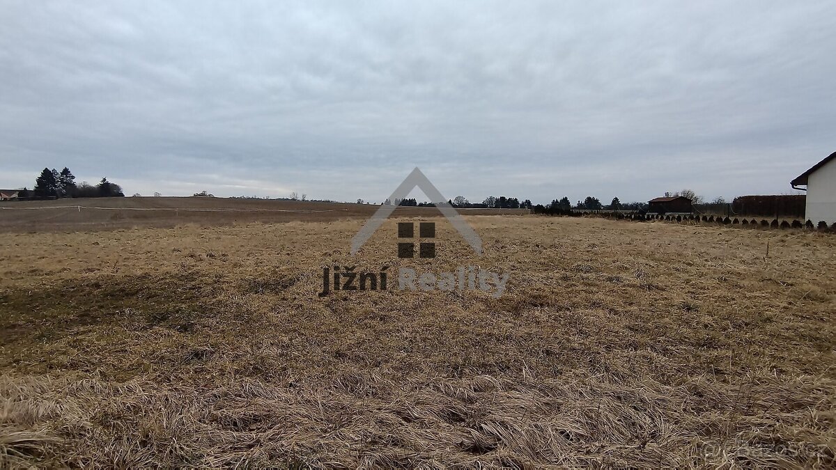 Stavební parcela 1.158 m2 v obci Vlastce