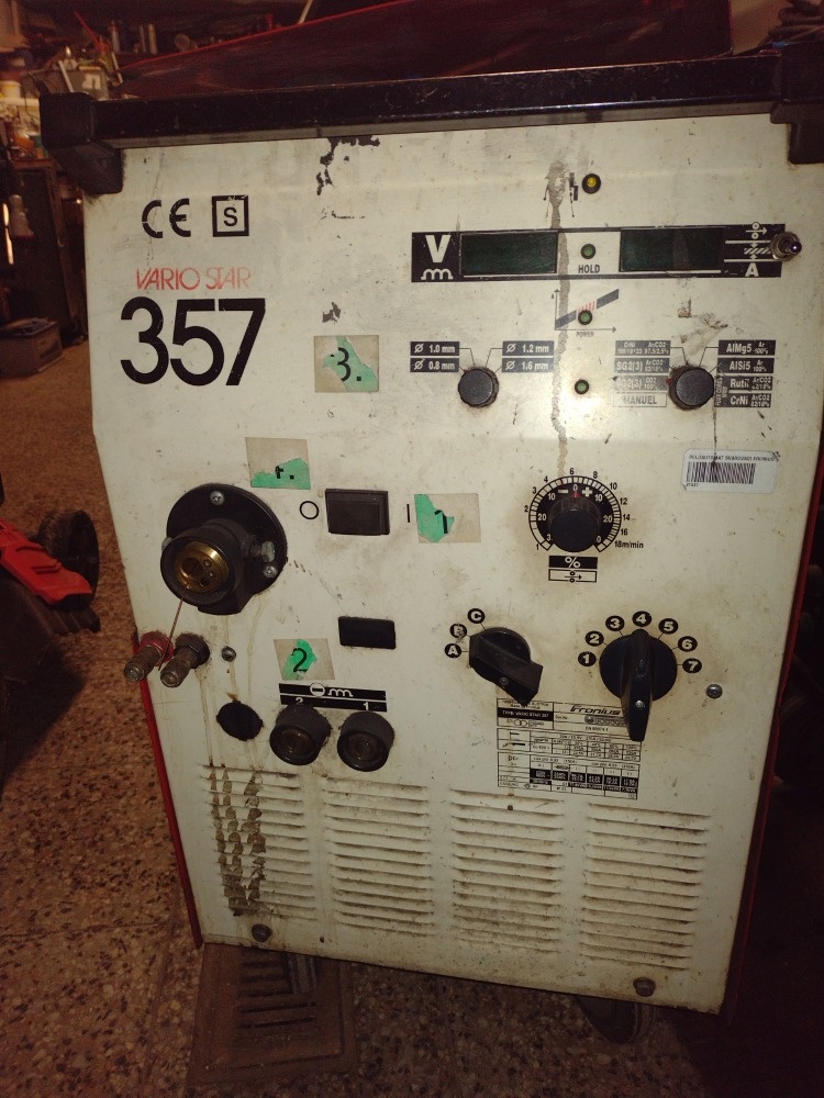 svářečka fronius 357