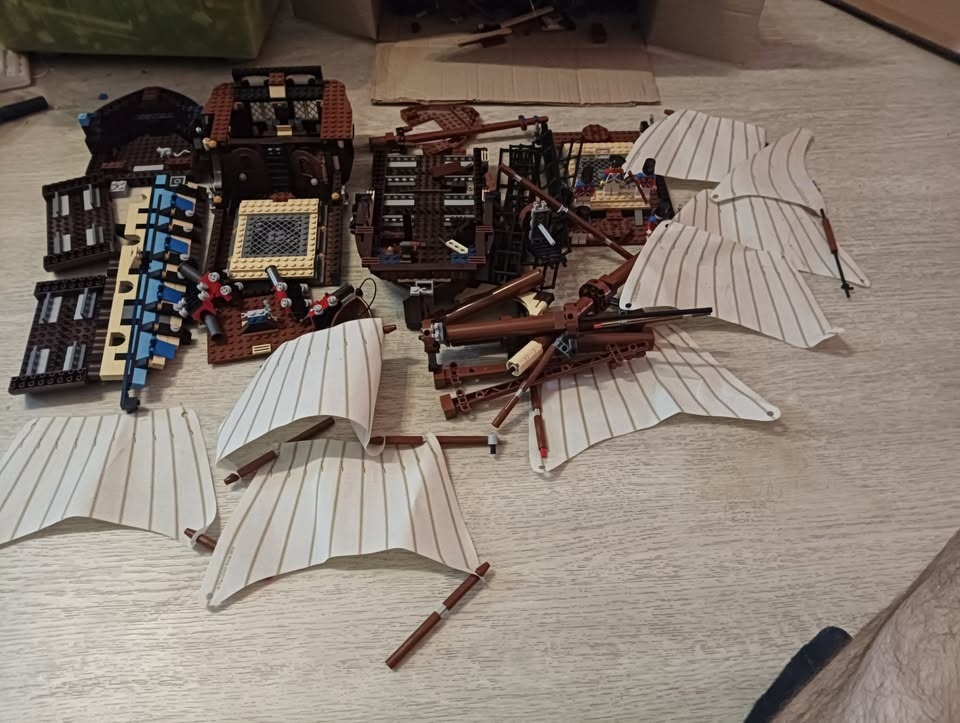 Lego Imperial Flagship Item 10210