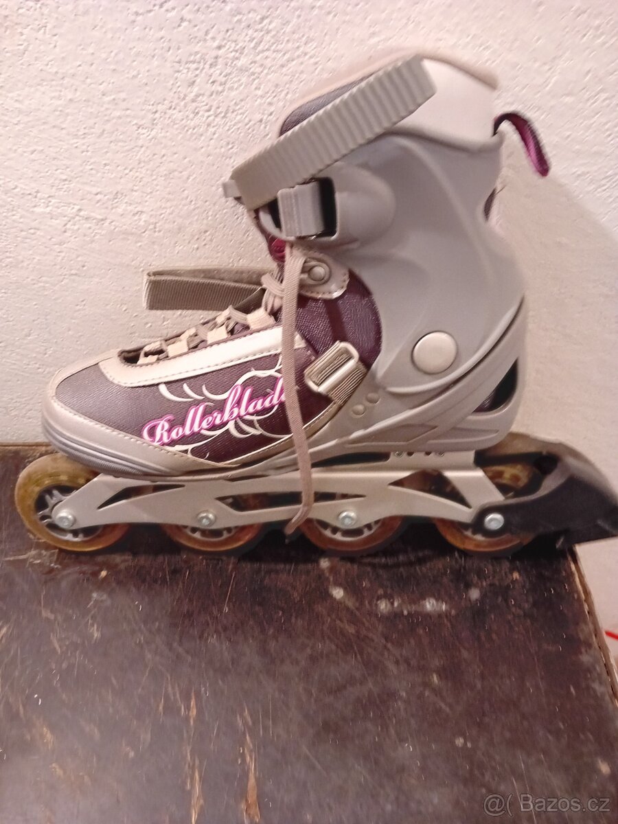Dámské kolečkové brusle Rollerblade