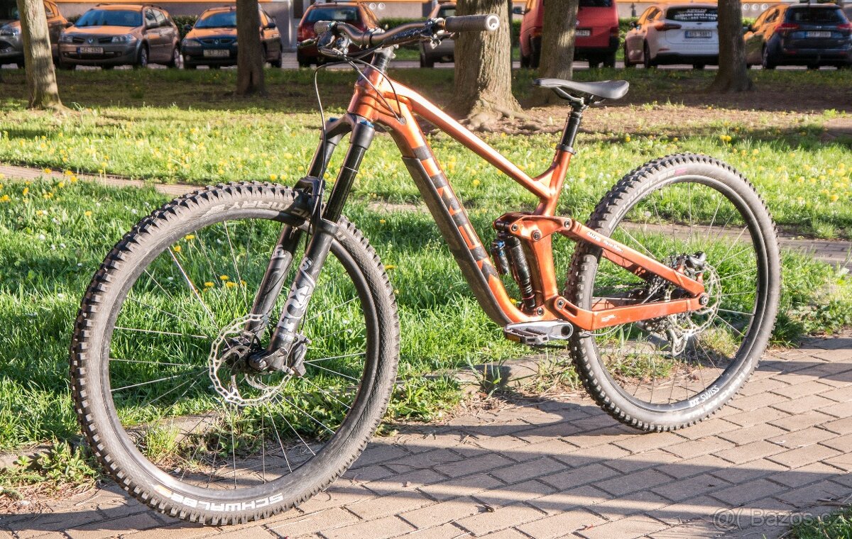 2023 TREK SLASH 8