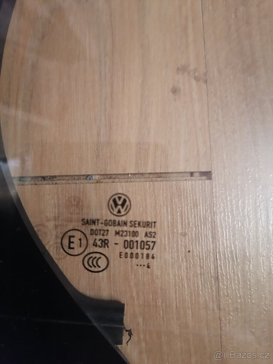 Zadní sklo VW golf 7 generace