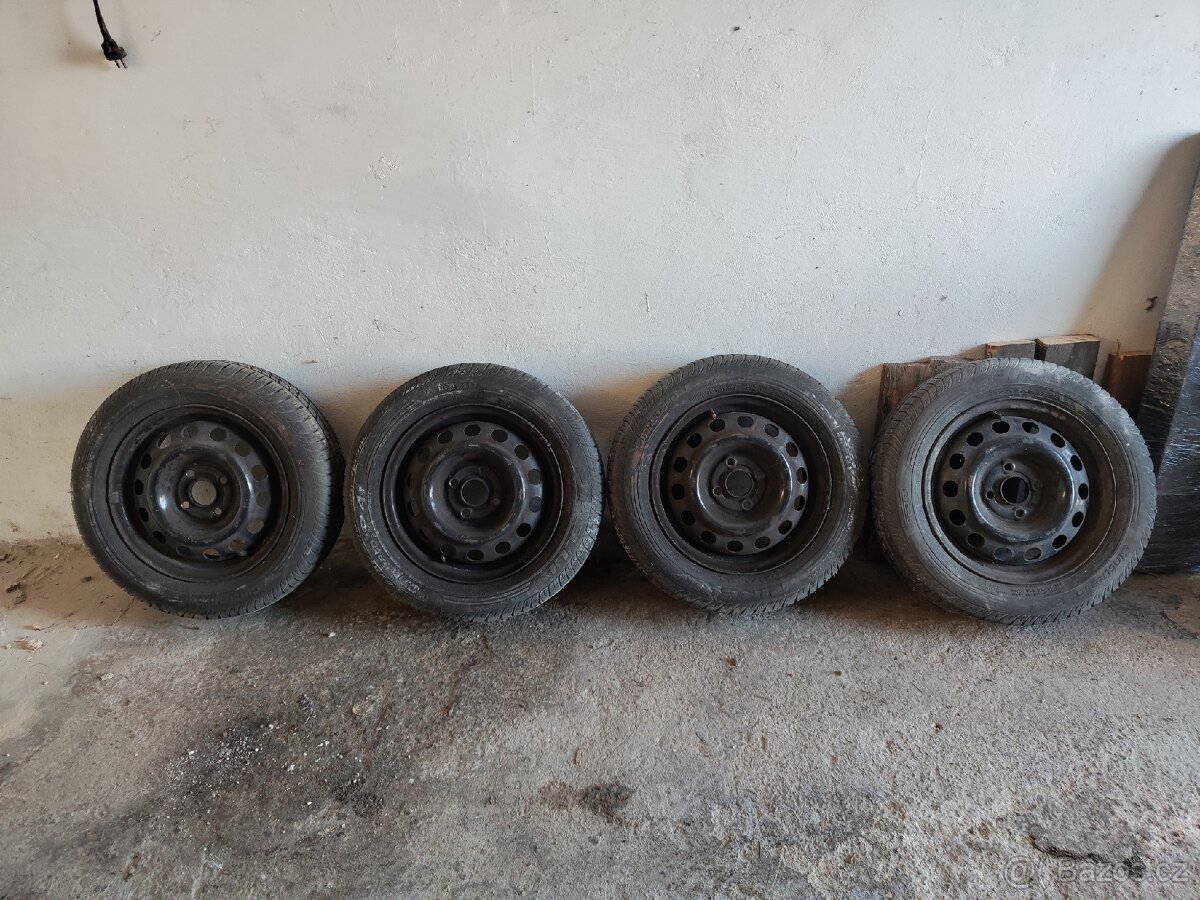 Plechové kola s pneu 175/65 R14