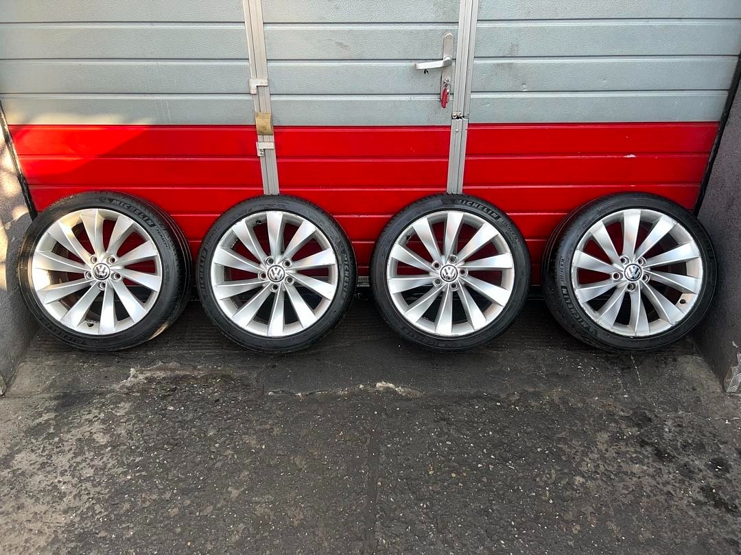 Original ALU kola VW Interlagos 18\" 8J ET41 pneu 235/40/R