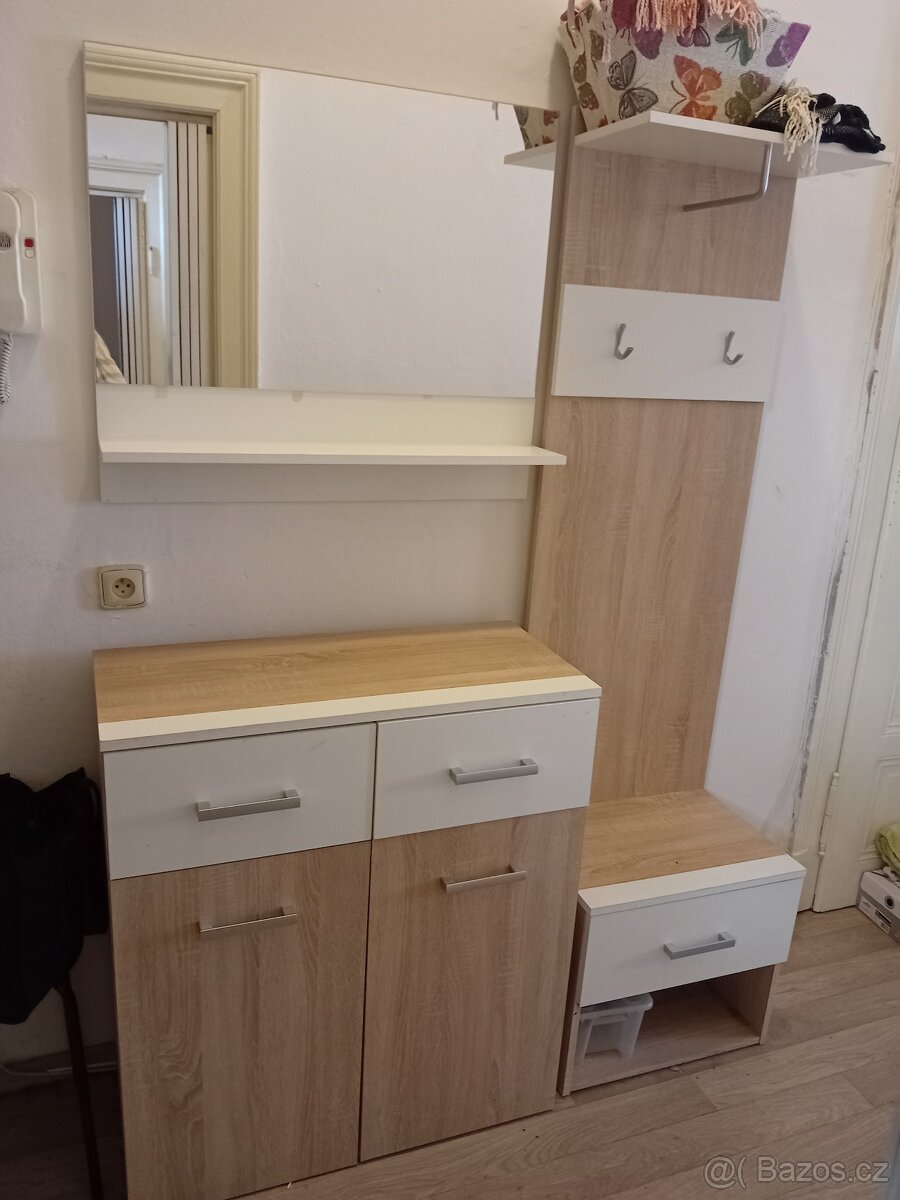 Šatní stěna ,sestava do předsíně