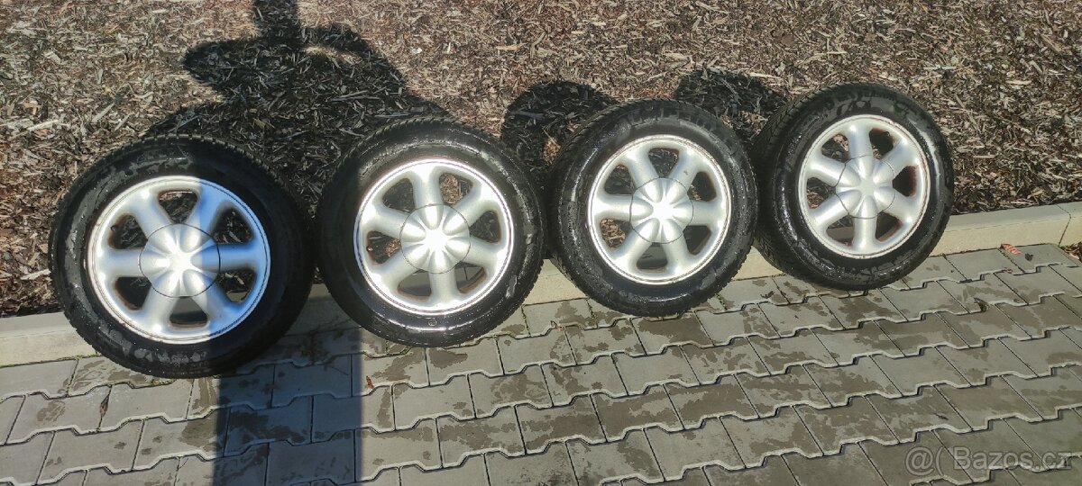 NOVÉ PNEU