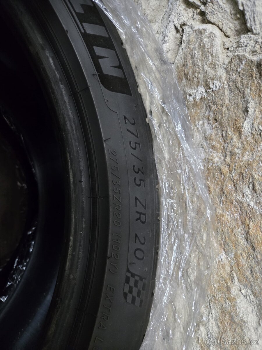 pneu 245/40 r20 275/35 r20