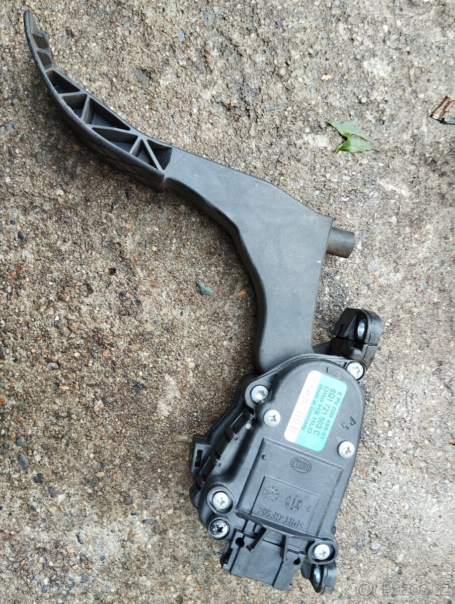 Plynový pedál fabia 1