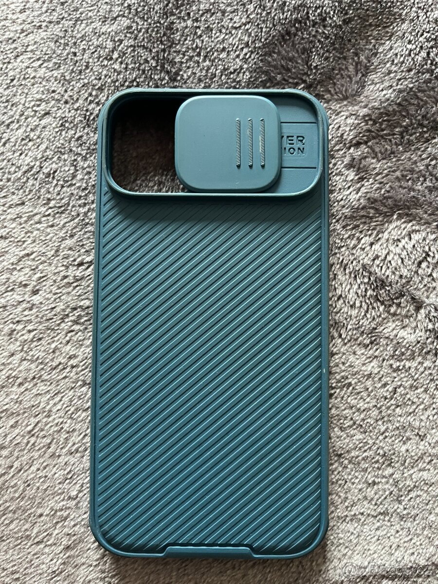 Kryt na mobil Nillkin CamShield na iPhone 13