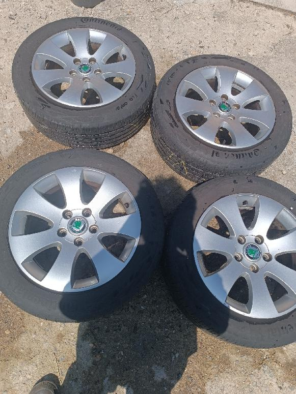 4 alu kola "16 originál na Škoda Yetti