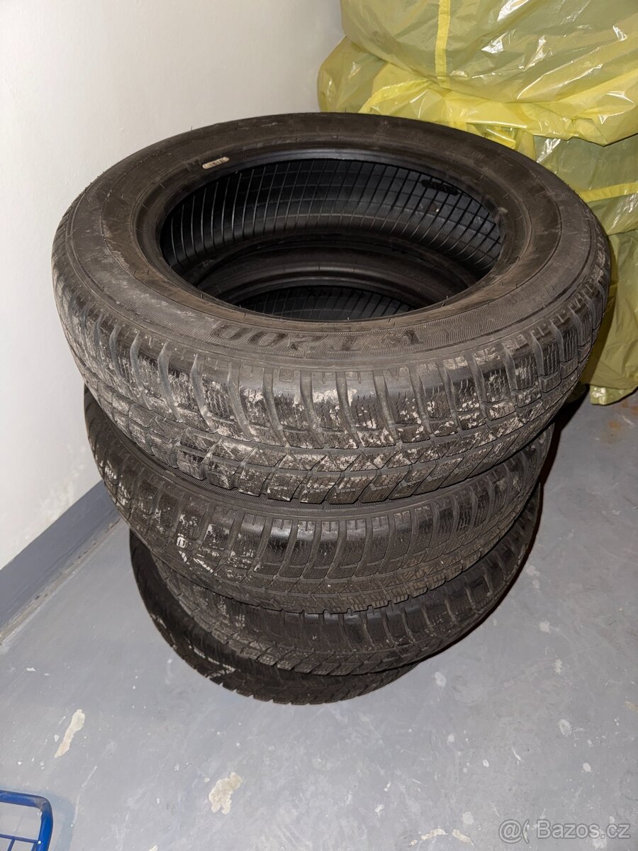 Zimní pneumatiky Sumitomo WT200 175/65 R15 – sada 4 ks