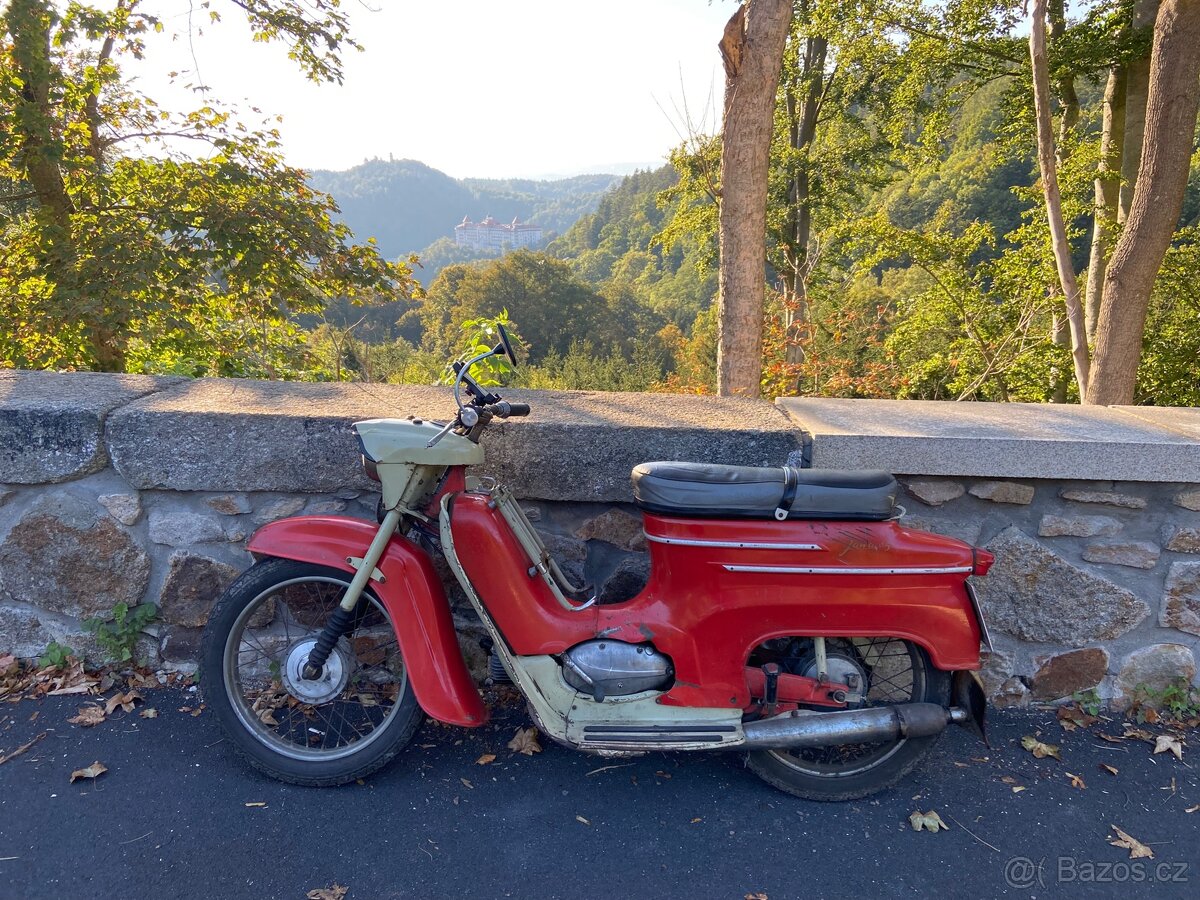 Jawa pionyr