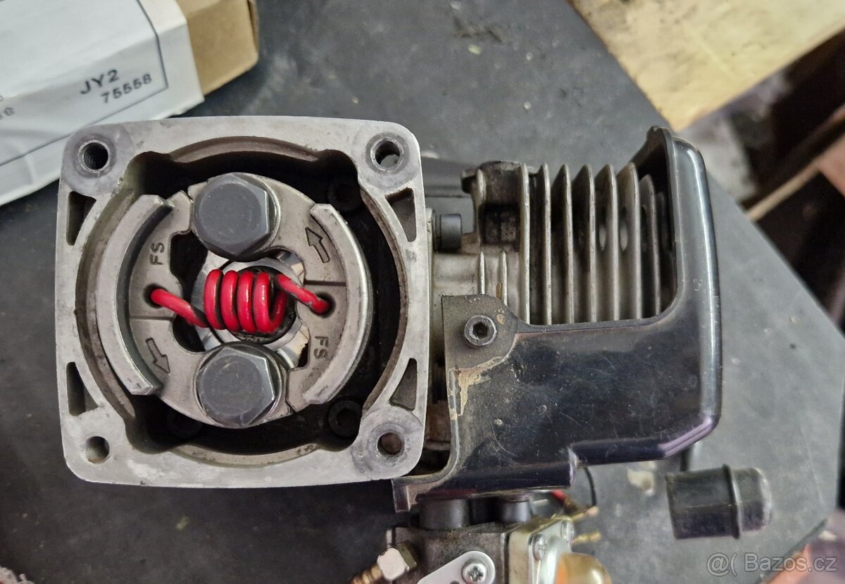 Benzínový Rc motor 30,5cc