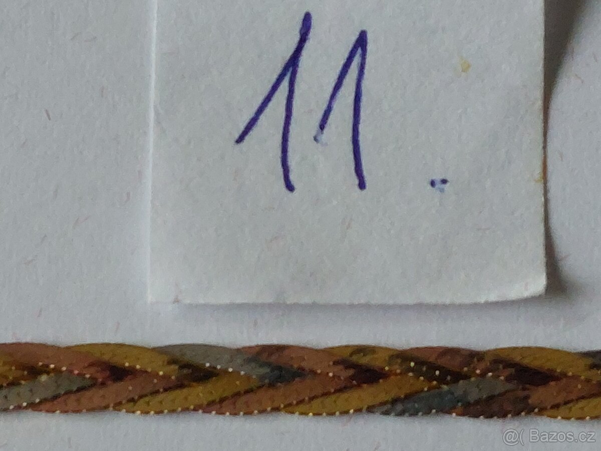 Zlatý řetízek na ruku z 18k zlata.