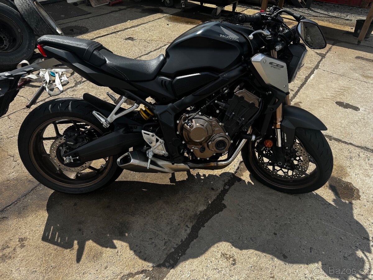 Honda 650 CB R , 2021 ,havarovane