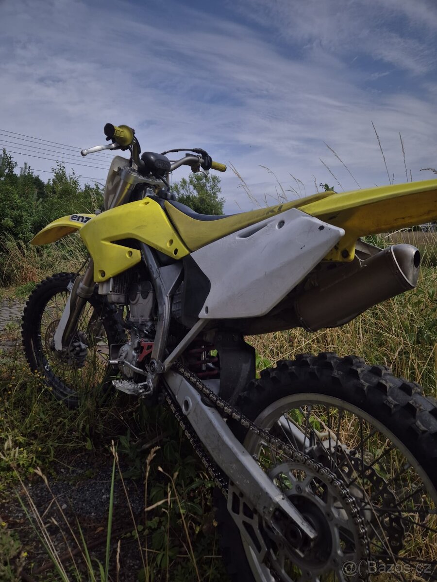 Suzuki RM Z250