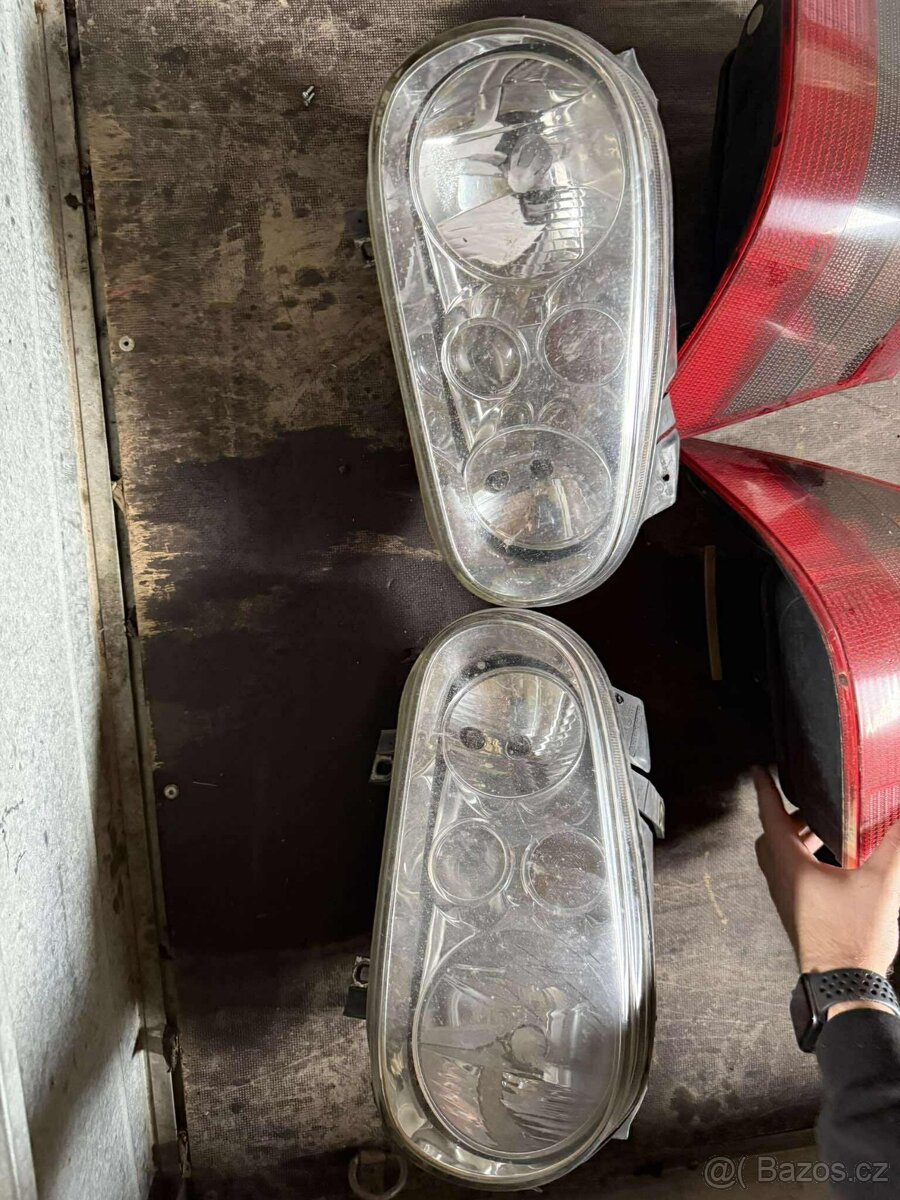 Golf 4 přední světla