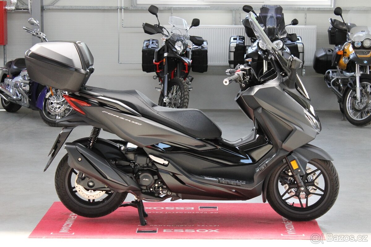 Honda Forza 350 2024 2200 km ČR DPH