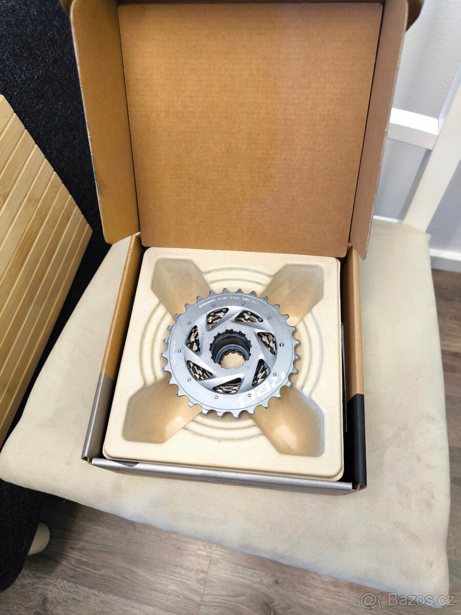 Prodám silniční kazetu Sram RED XG-1290 10-28z