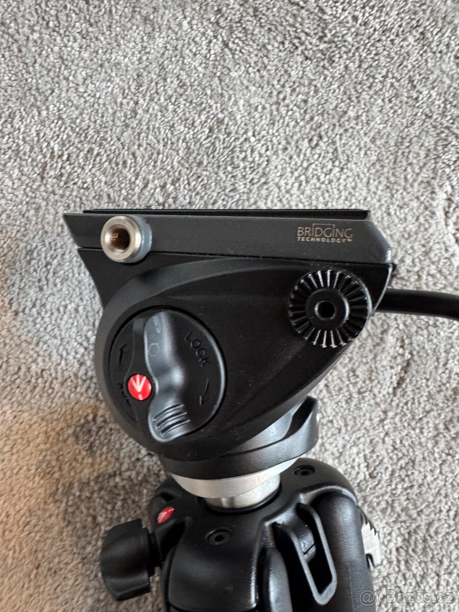 Manfrotto 055CLB