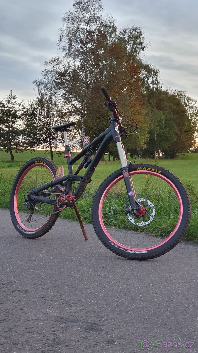 Celoodpružené kolo 27,5 Scott voltage fr730 custom