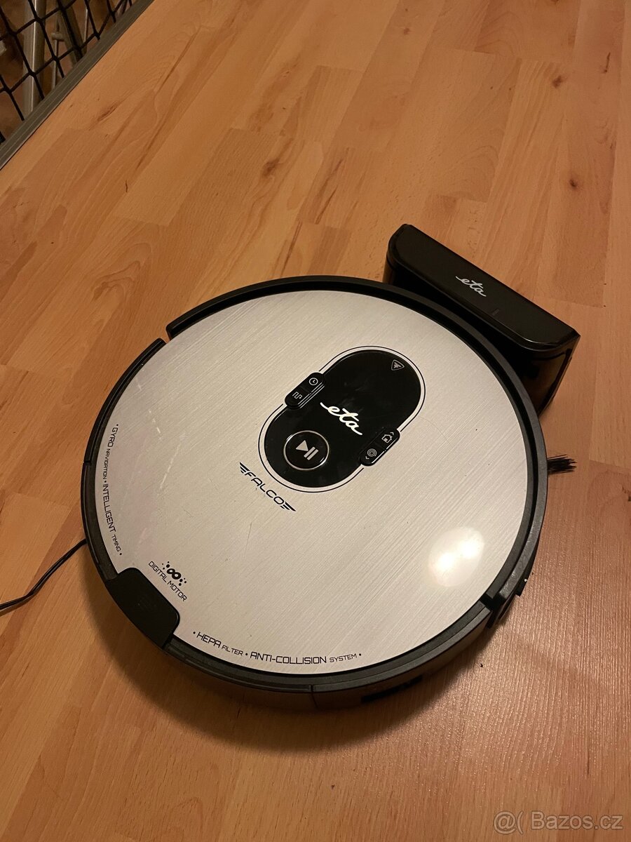 Robotický vysavač Eta Falco