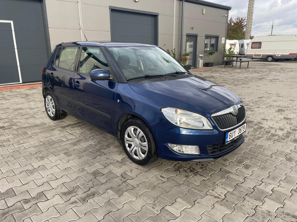 Škoda Fabia 1.2Tsi 63kw, 2xsada pneu, nelakováno
