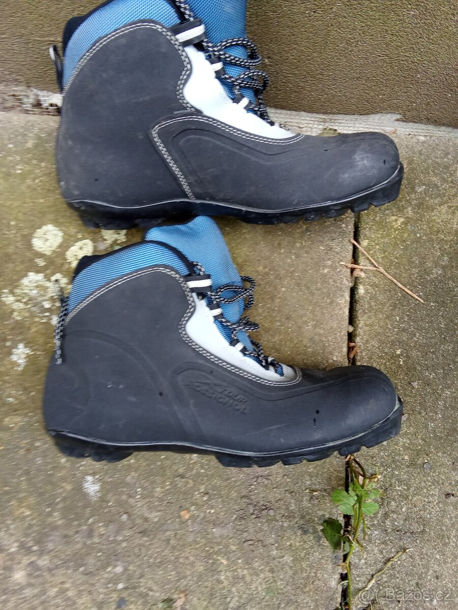 běžkařské boty Rossignol. vel 44 NNN